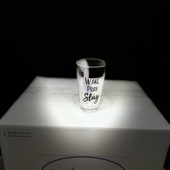 Drinkware Set - Picture 9 of 10